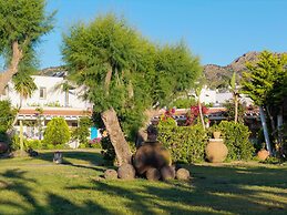 Kefi Beach and Suites