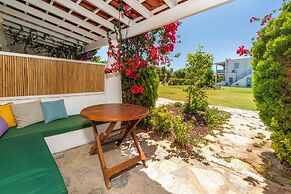 Kefi Beach and Suites