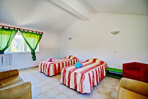 Villas2Go2 Farm