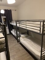Easy Housing Hostel