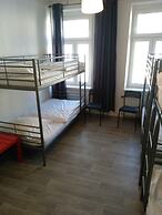 Easy Housing Hostel