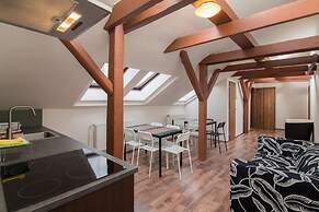 Easy Housing Hostel