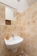 Easy Housing Hostel