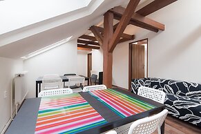 Easy Housing Hostel