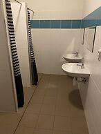 Easy Housing Hostel