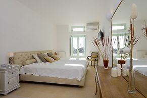 Blackrock Villa
