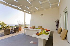 Blackrock Villa