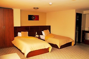 Colony Inn Hotel