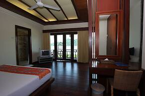 Gem Island Resort & Spa