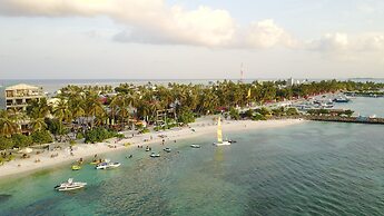 Salt Beach Hotel