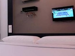 Dream Hotel