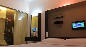 Dream Hotel