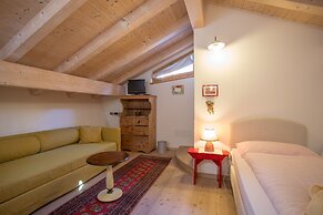 Castelir Suite Hotel