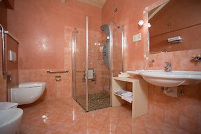 Castelir Suite Hotel