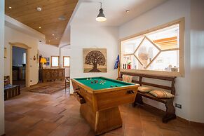 Castelir Suite Hotel