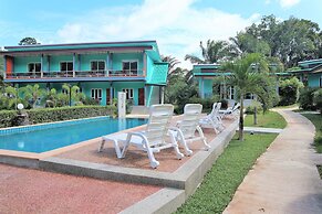 Tum Mai Kaew Resort