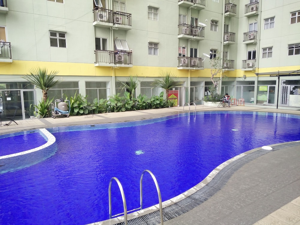 Apartemen The Suites Metro Yudis