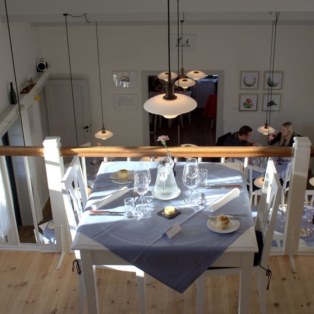 Henne Mølle Å Badehotel