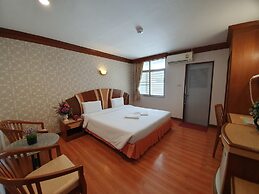 Sakol Hotel