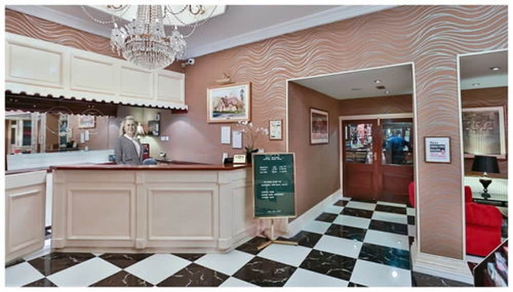 Eviston House Hotel