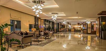 Golden Tulip Headington Ruwi