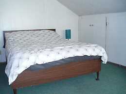 Canora Home Rentals Holiday Cottage