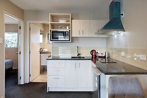Ellerslie Palms Motel