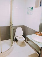 Golden Star Hotel