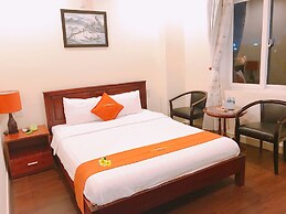 Golden Star Hotel