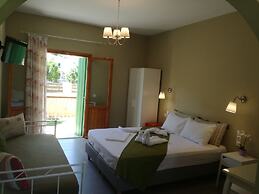 Kallisti Seaside Studios Skopelos