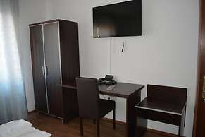 B&D Hotel
