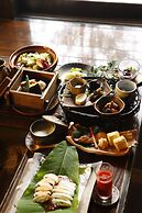 KAKUREAN HIDAJI - Adults Only