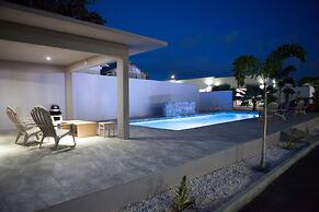 Curadise Living
