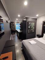 Vintage Apartment Hotel