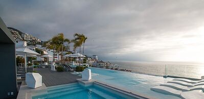 D Terrace Luxury Residences