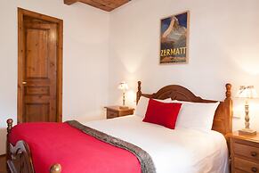 Tarter Mountain Suites