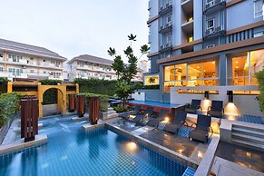 The Grass Serviced Suites by At Mind