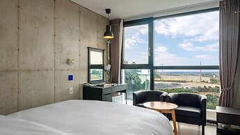 CNB HOTEL (COZYANDBOUTIQUE)