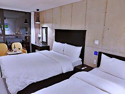CNB HOTEL (COZYANDBOUTIQUE)