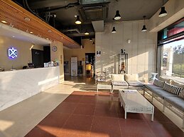 CNB HOTEL (COZYANDBOUTIQUE)