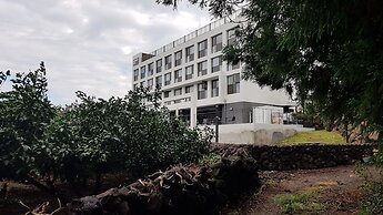 CNB HOTEL (COZYANDBOUTIQUE)