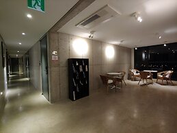 CNB HOTEL (COZYANDBOUTIQUE)