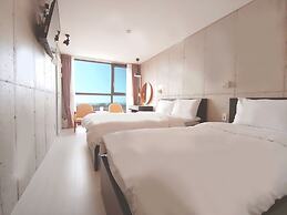 CNB HOTEL (COZYANDBOUTIQUE)