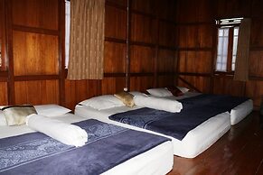 Bantal Guling Villa Bandung