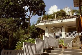 Bantal Guling Villa Bandung