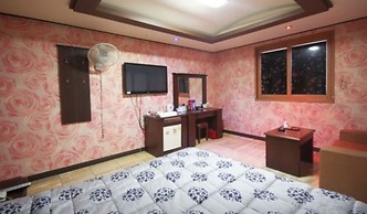 Plus Motel