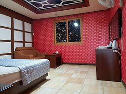Plus Motel