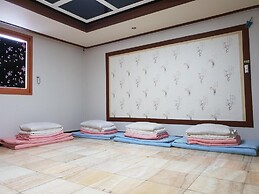 Plus Motel