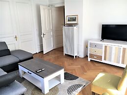 Ariba Aparthotel