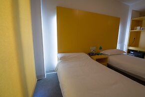 Hostal Albany